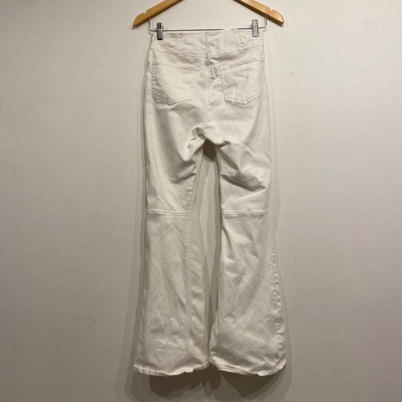 Chelsea and Violet Y2K White Flare Leg High Waisted Stretchy Jeans Size XS - Picture 6 of 6